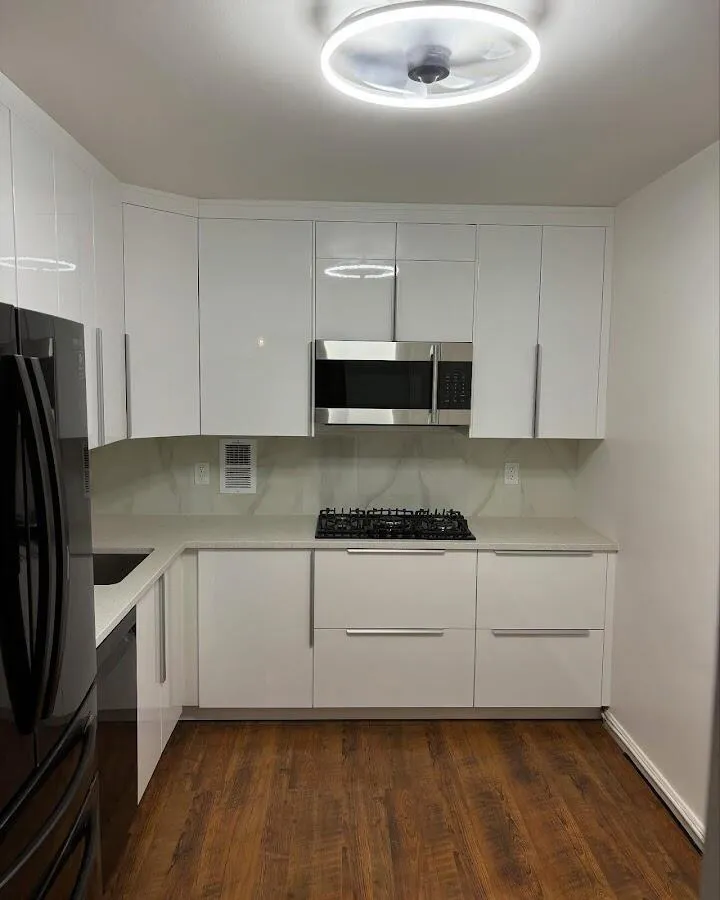 Renovated kitchen with quartz countertops in South Park